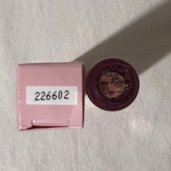 💋NIB💋 KYLIE COSMETICS Matte Liquid Lipstick in Another Day, Another Nude - Picture 6 of 8